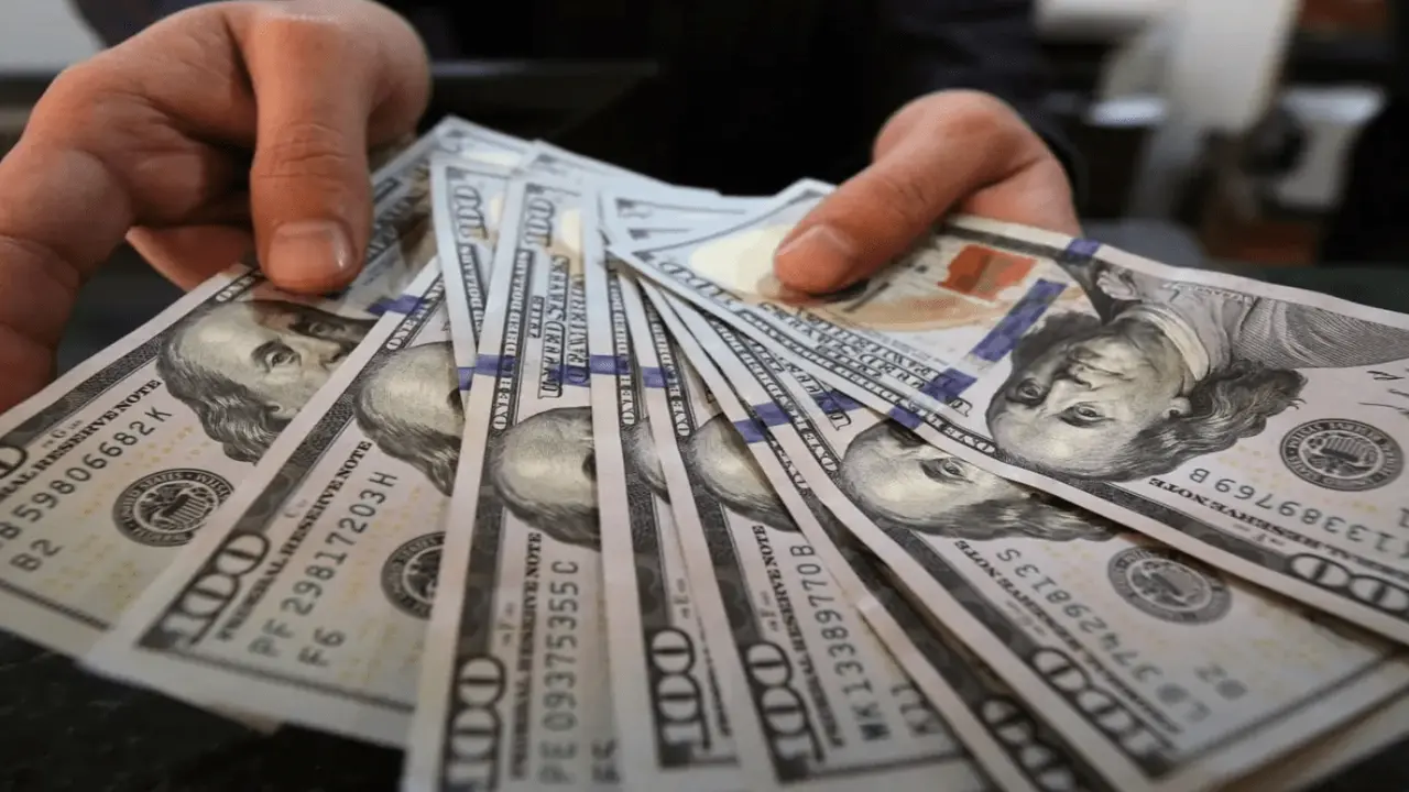 ارتفاع سعر الدولار مقابل الجنيه اليوم في البنوك المصرية